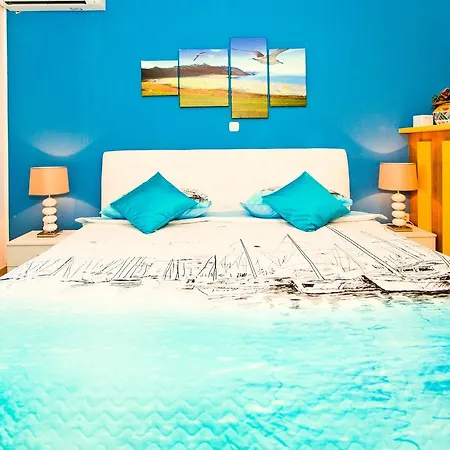 And Art Deco Pape Guest house 3*