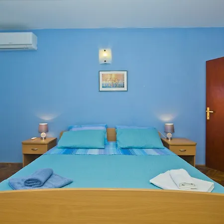 And Art Deco Pape Guest house Hvar Town