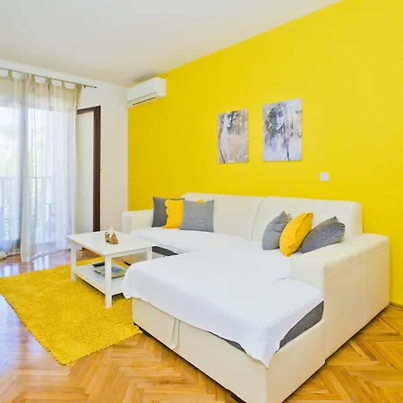 And Art Deco Pape Guest house 3*