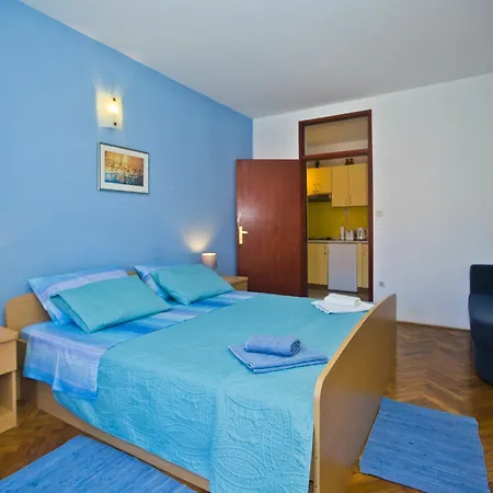 Guest house And Art Deco Pape