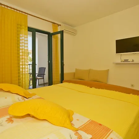 Guest house And Art Deco Pape