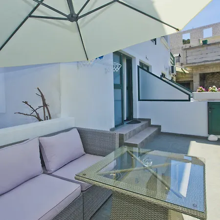 Guest house And Art Deco Pape Hvar Town
